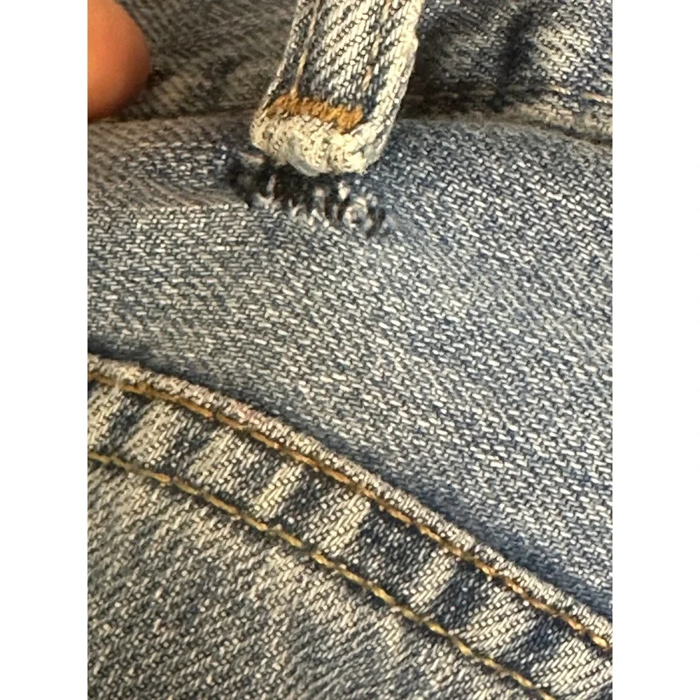 Levis levi 569